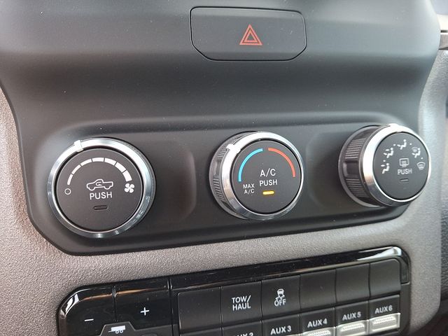 Used 2024 Ram 2500 - photo 17
