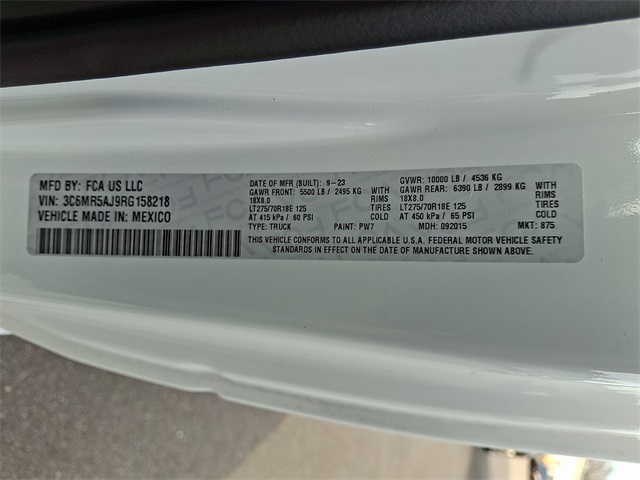 Used 2024 Ram 2500 - photo 29