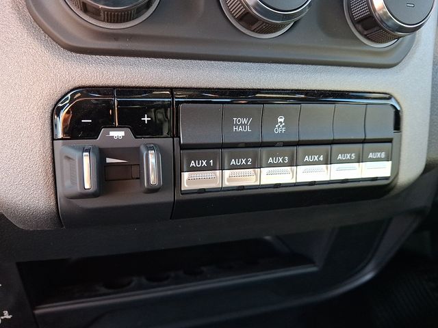 Used 2024 Ram 2500 - photo 25