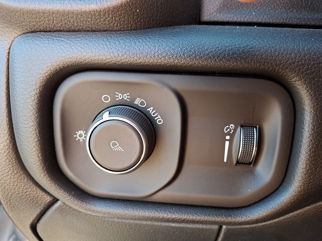 Used 2024 Ram 2500 - photo 26