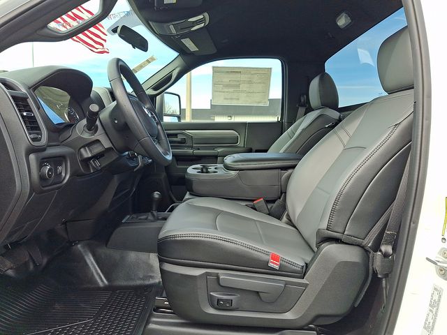 Used 2024 Ram 2500 - photo 15