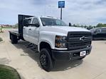 2023 Chevrolet Silverado 5500 Crew Cab DRW 4x4, Parkhurst Toughline Flatbed Truck for sale #56883 - photo 4