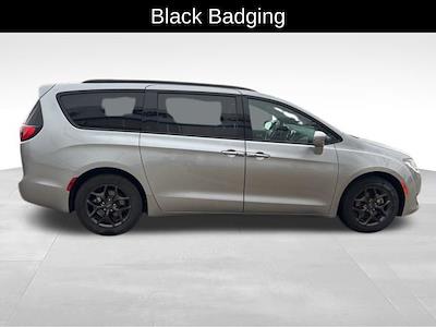 Used 2019 Chrysler Pacifica - photo 1