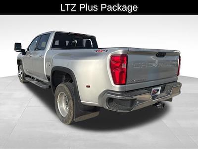 Used 2022 Chevrolet Silverado 3500 - photo 1
