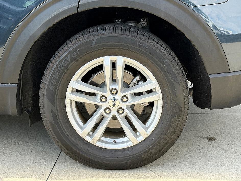 Used 2023 Ford Explorer - photo 18