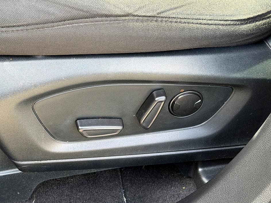 Used 2023 Ford Explorer - photo 21
