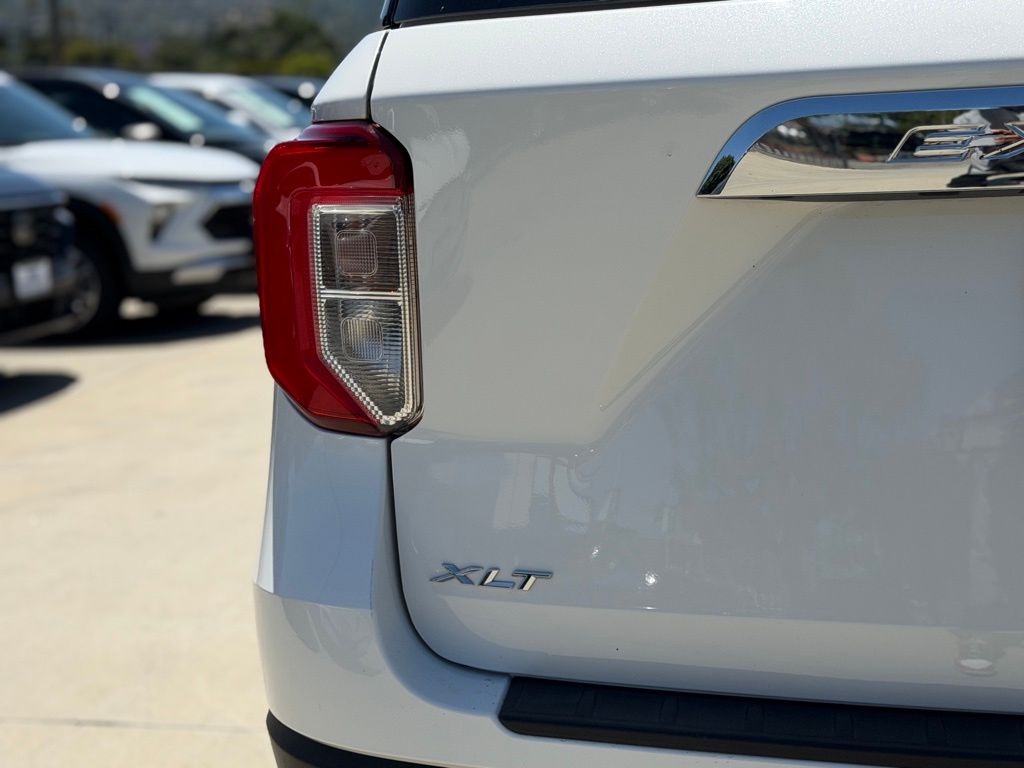 Used 2023 Ford Explorer - photo 16