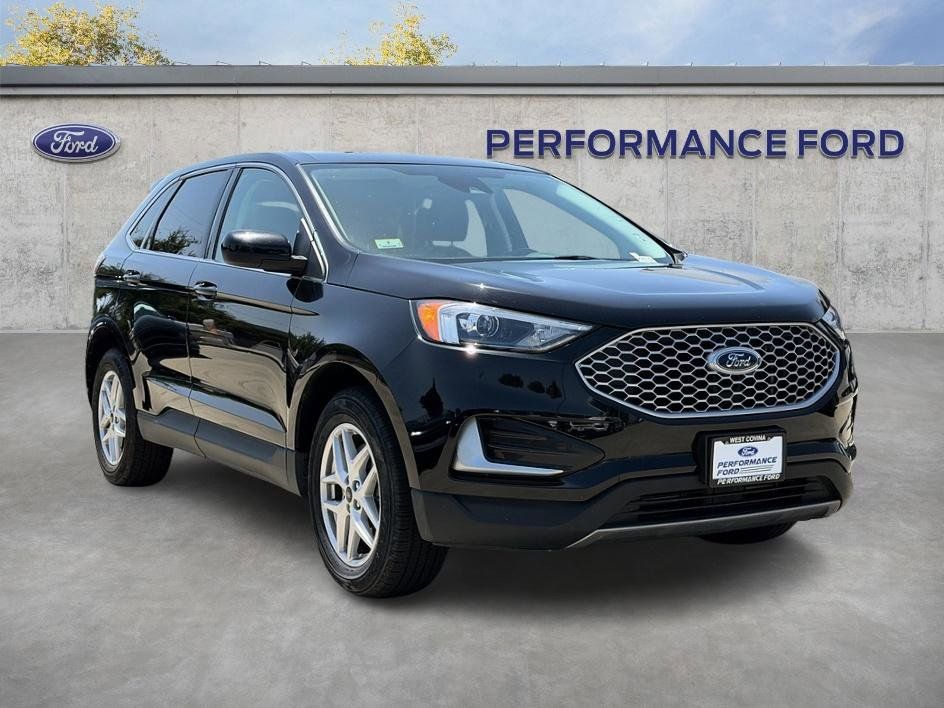 Used 2024 Ford Edge - photo 6