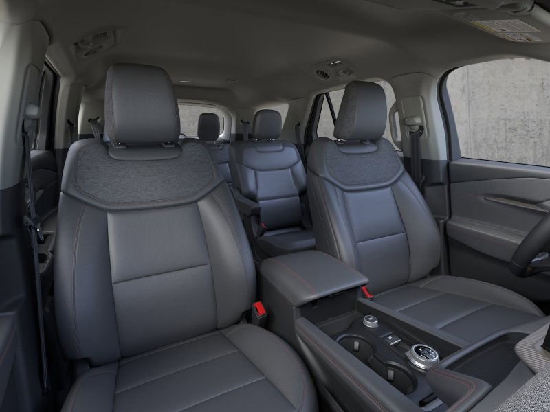 Used 2025 Ford Explorer - photo 12