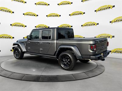 Used 2023 Jeep Gladiator - photo 1