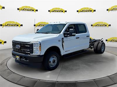 New 2025 Ford F-350 XL Crew Cab 4x4 Cab Chassis for sale #SED40437 - photo 1