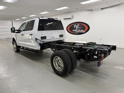 2026 Ford F-350 Crew Cab DRW 4x4 Cab Chassis for sale #FT090350 - photo 2