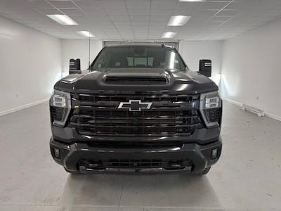 Used 2024 Chevrolet Silverado 2500 - photo 1