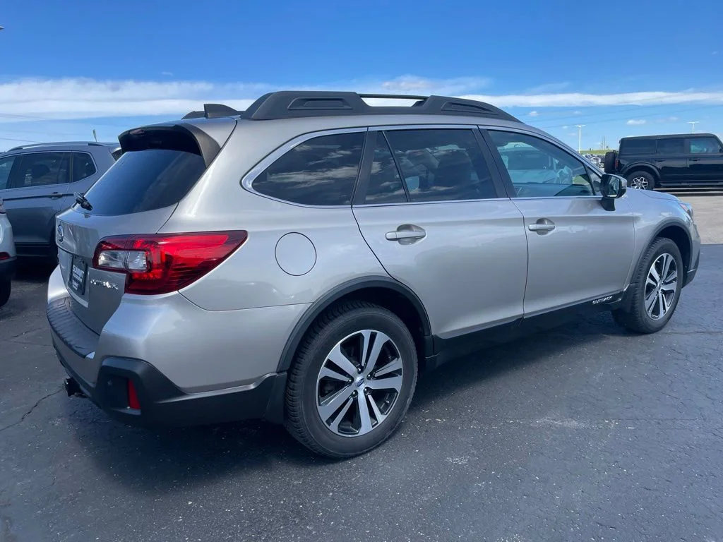 Used 2018 Subaru Outback - photo 6