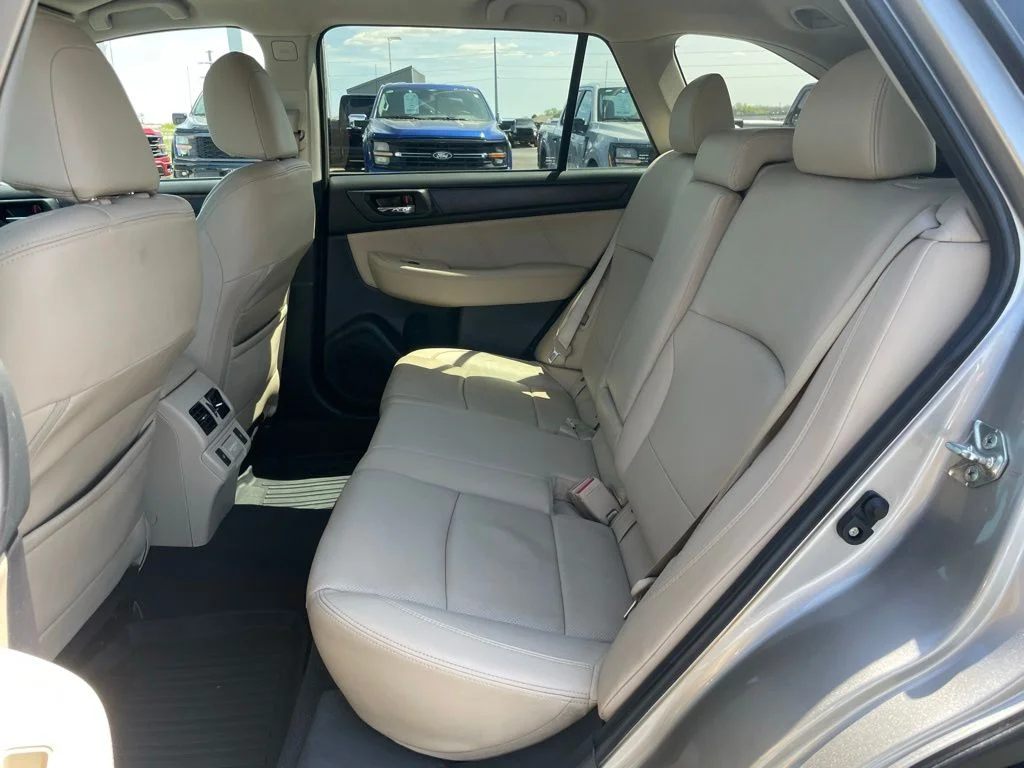 Used 2018 Subaru Outback - photo 10
