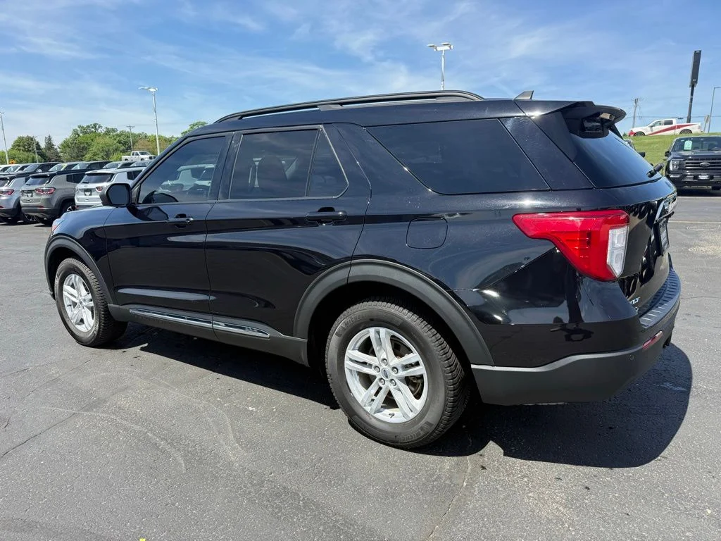 Used 2021 Ford Explorer - photo 8