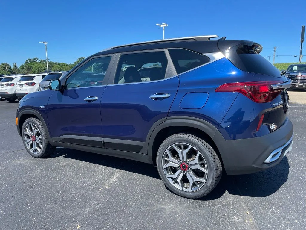Used 2021 Kia Seltos - photo 8