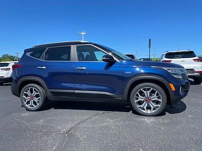 2021 Kia Seltos AWD SUV for sale #25F329A - photo 2