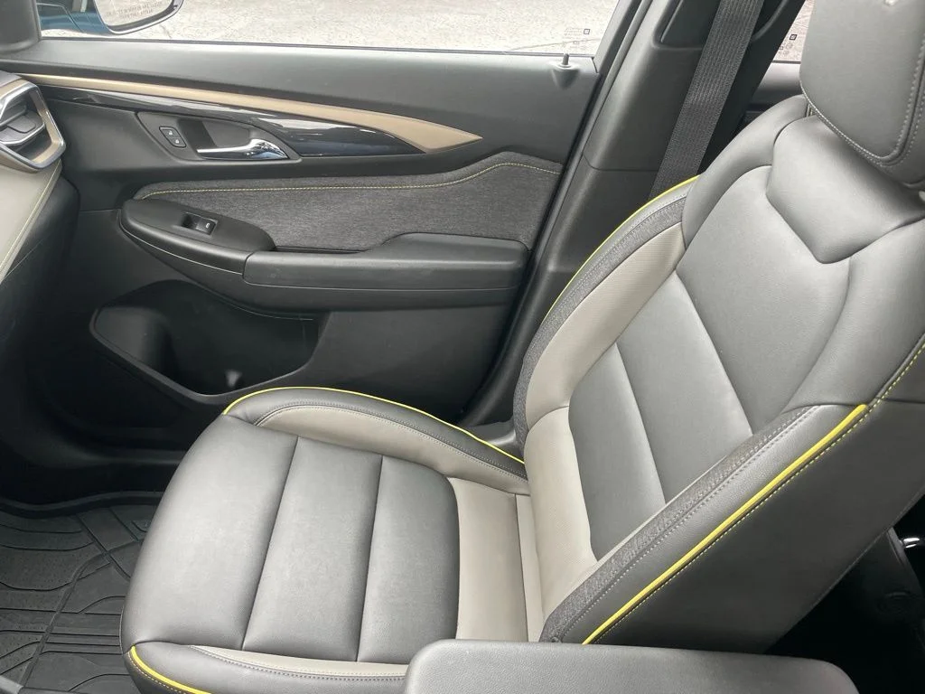 Used 2025 Chevrolet Trailblazer - photo 20