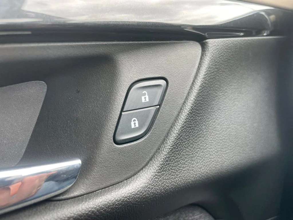 Used 2025 Chevrolet Trailblazer - photo 26