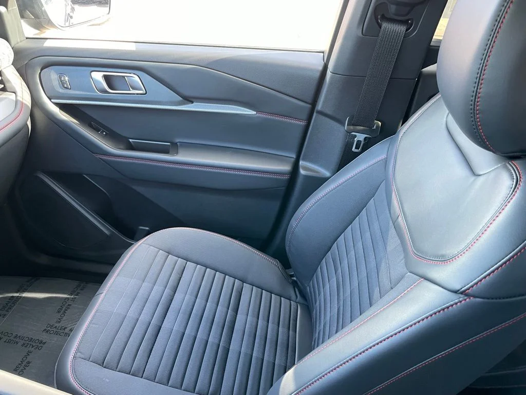 New 2026 Ford Explorer - photo 27