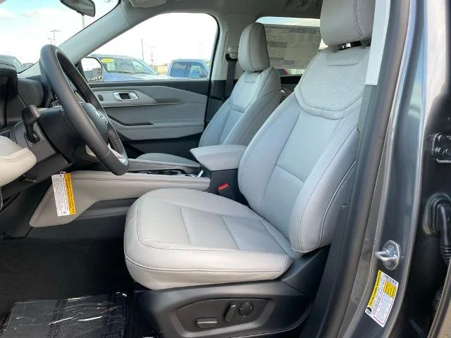 New 2026 Ford Explorer - photo 8