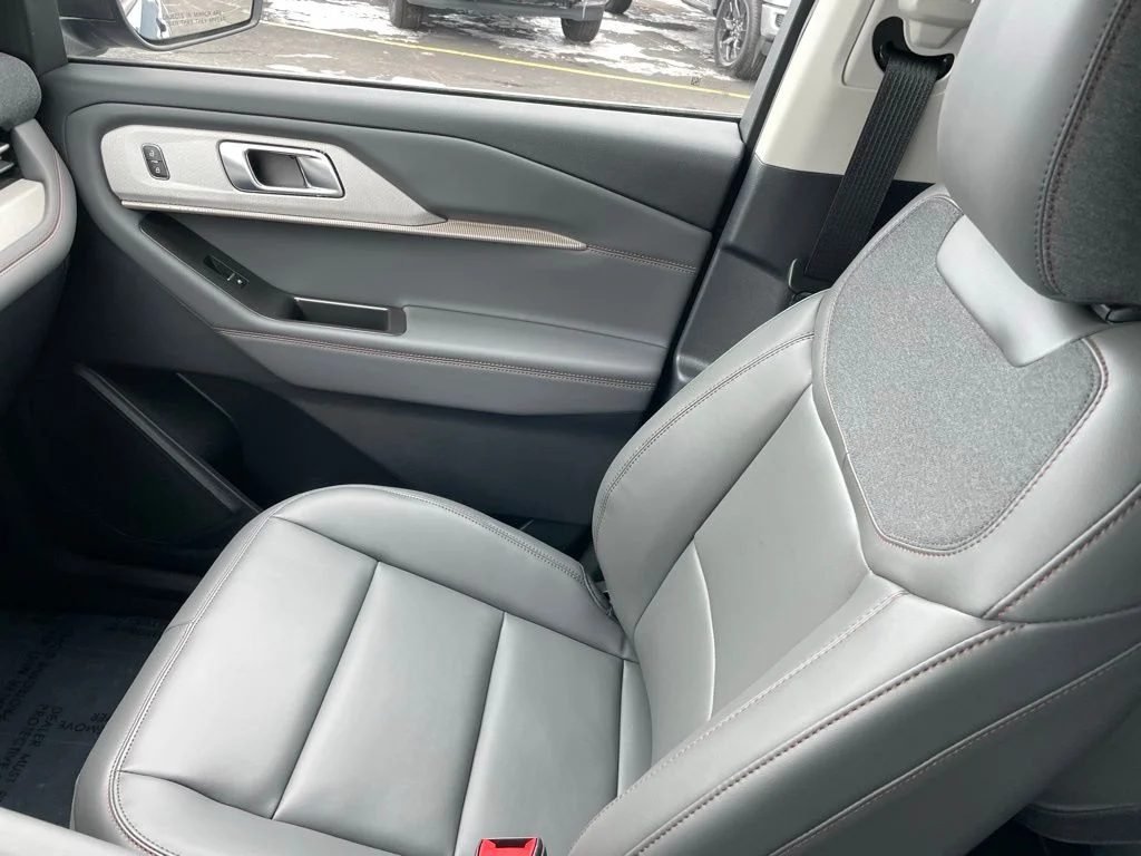 New 2026 Ford Explorer - photo 25