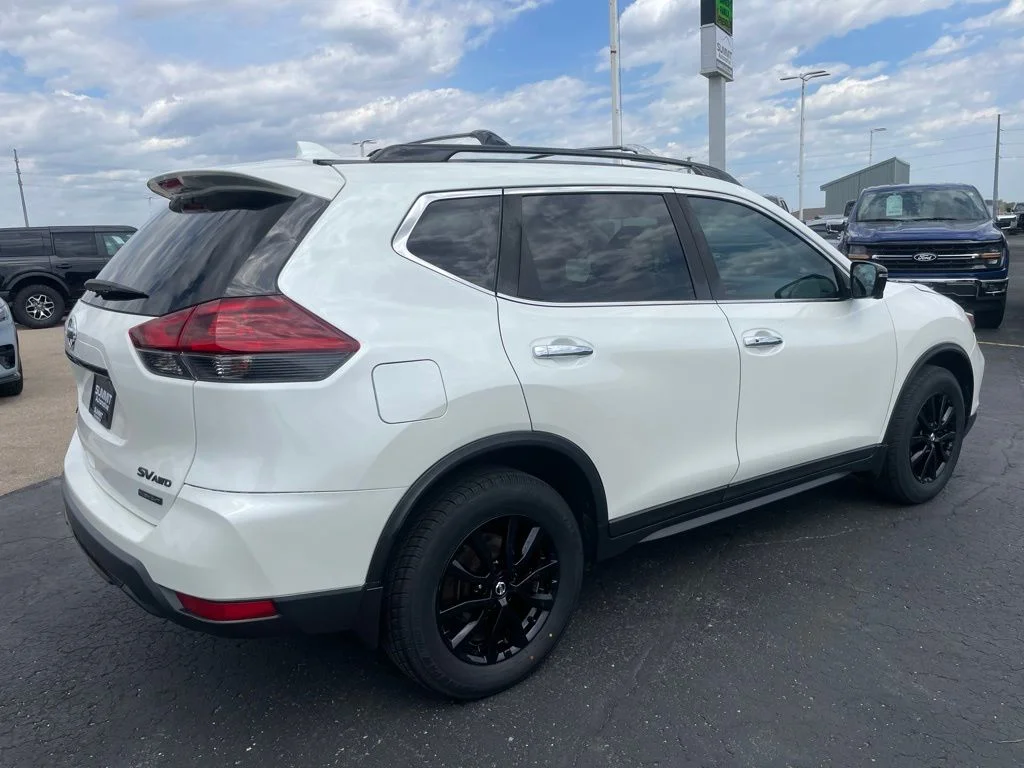 Used 2018 Nissan Rogue - photo 6