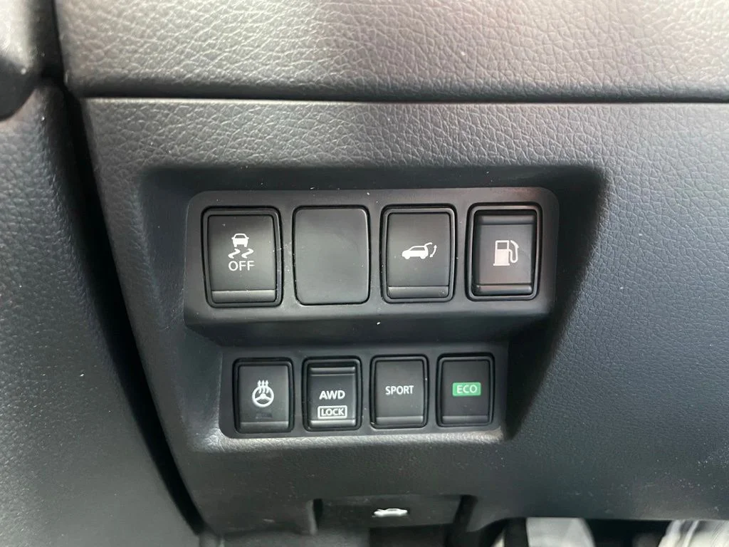 Used 2018 Nissan Rogue - photo 48