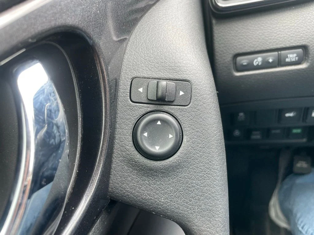Used 2018 Nissan Rogue - photo 49