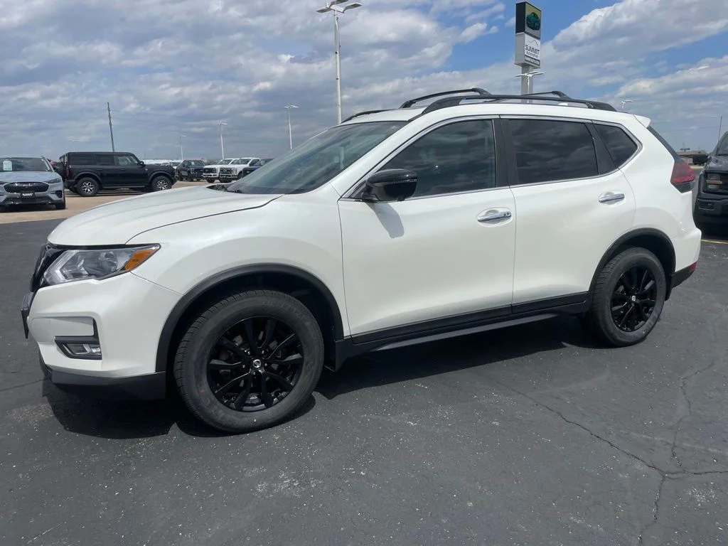 Used 2018 Nissan Rogue - photo 8