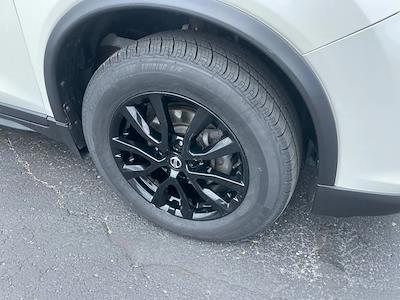 Used 2018 Nissan Rogue - photo 2