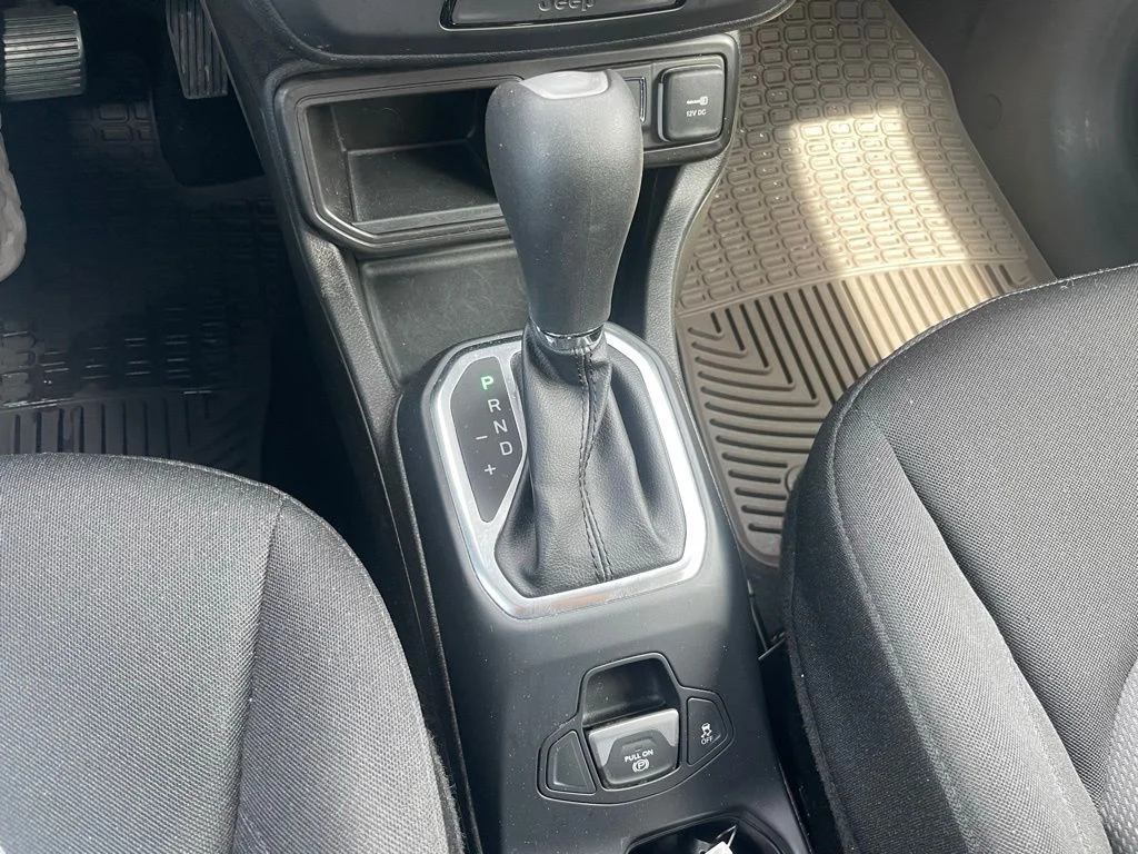 Used 2020 Jeep Renegade - photo 15