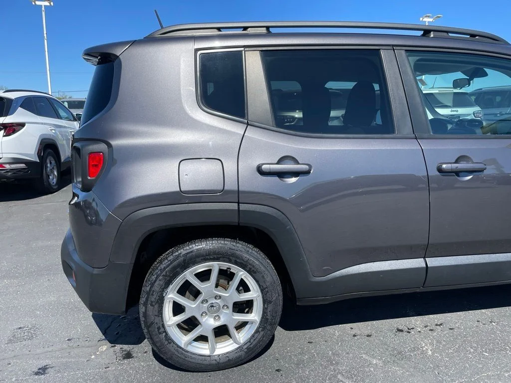Used 2020 Jeep Renegade - photo 27