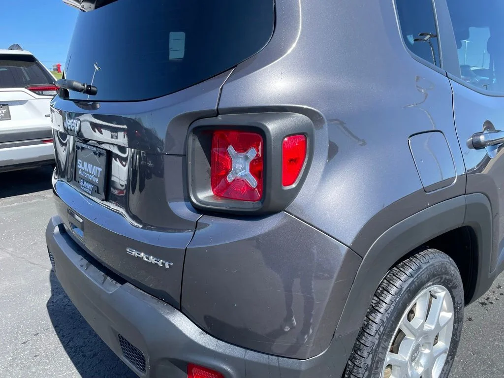 Used 2020 Jeep Renegade - photo 28