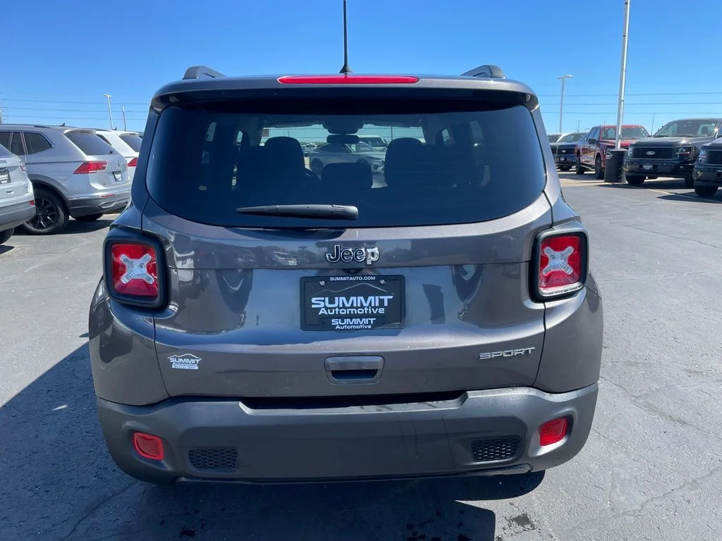 Used 2020 Jeep Renegade - photo 29