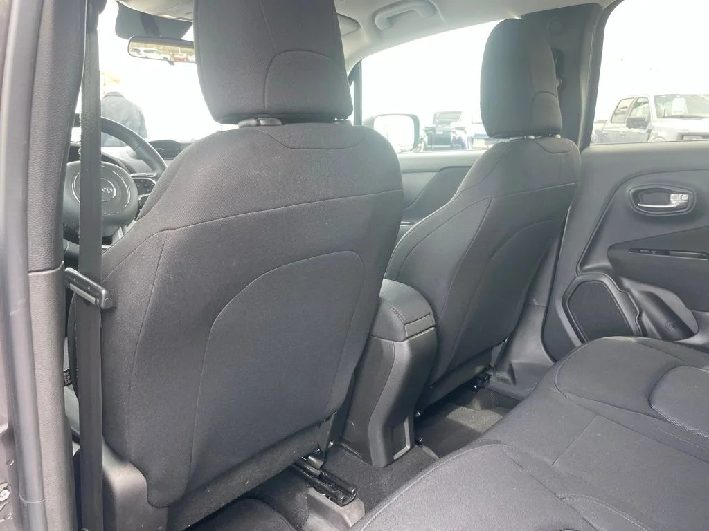 Used 2020 Jeep Renegade - photo 49