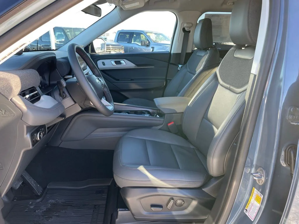 New 2026 Ford Explorer - photo 9