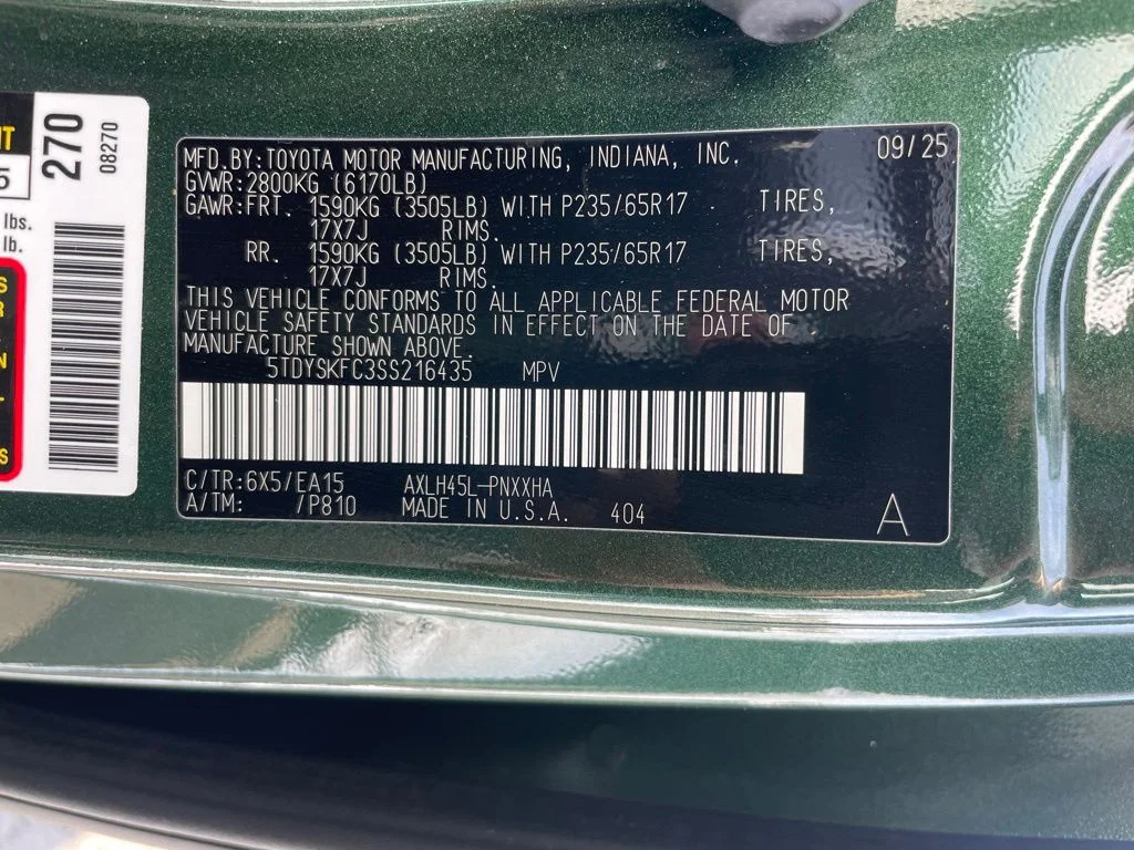 Used 2025 Toyota Sienna - photo 43