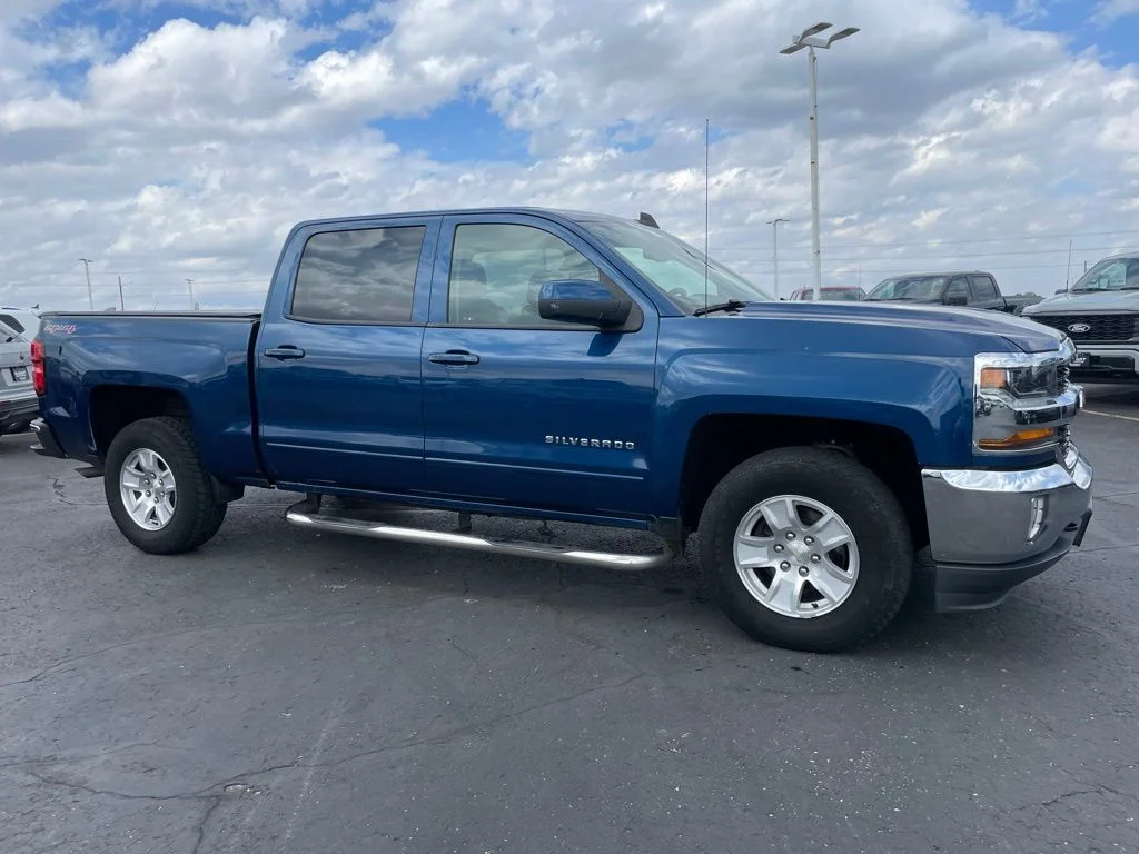Used 2017 Chevrolet Silverado 1500 - photo 1