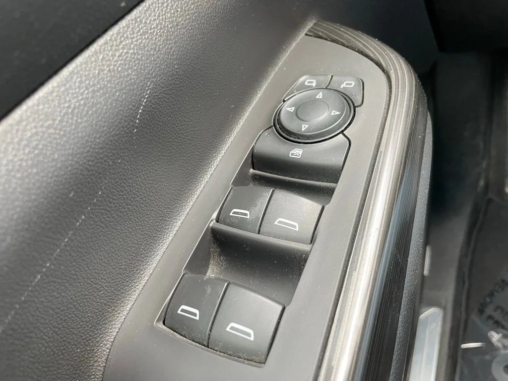 Used 2018 GMC Acadia - photo 25