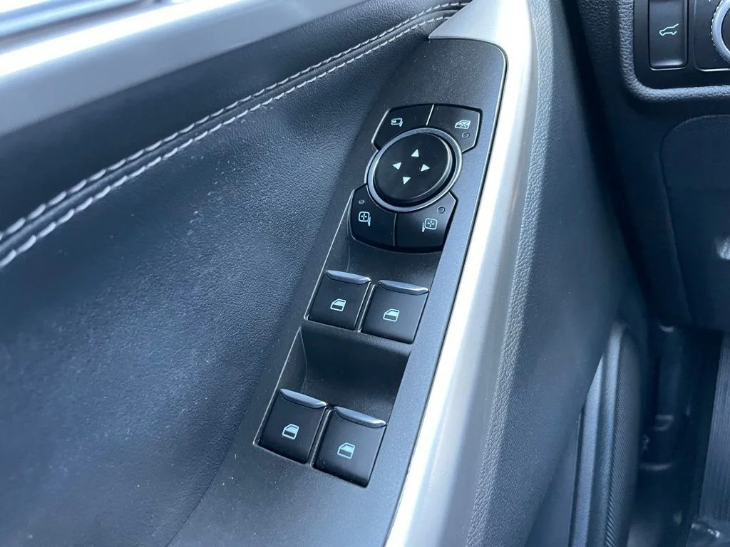 Used 2023 Ford Explorer - photo 25