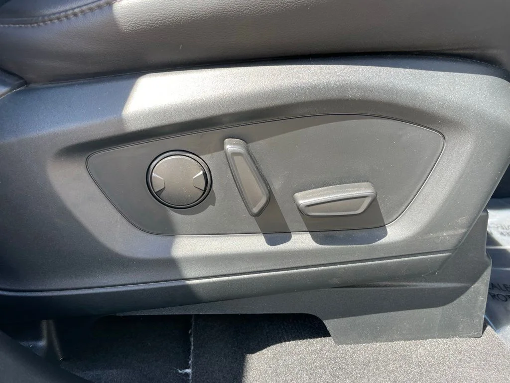 Used 2023 Ford Explorer - photo 58
