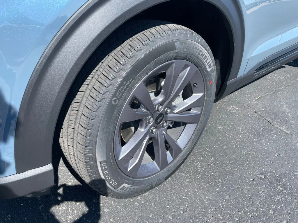 New 2026 Ford Explorer - photo 5