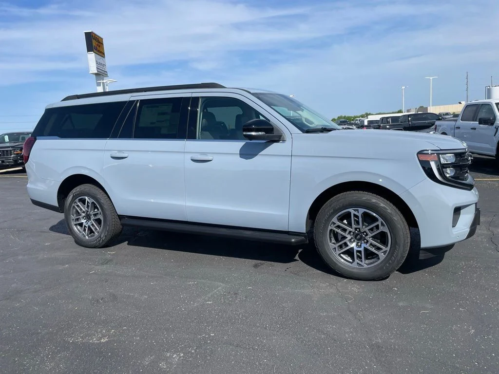 New 2026 Ford Expedition MAX - photo 2