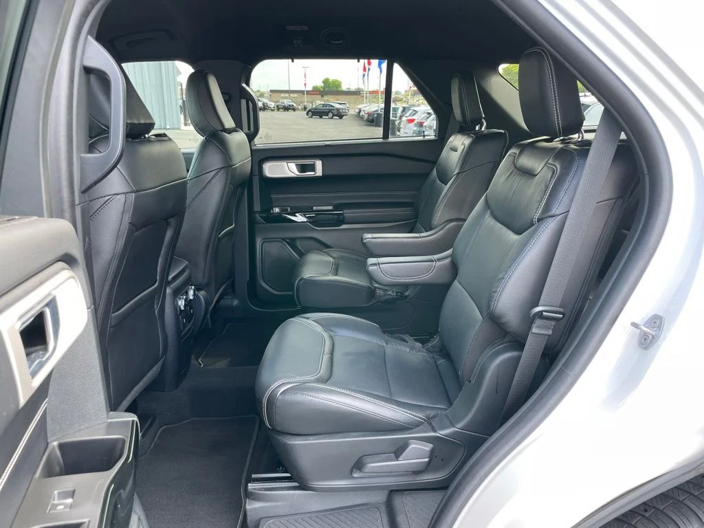 Used 2022 Ford Explorer - photo 9