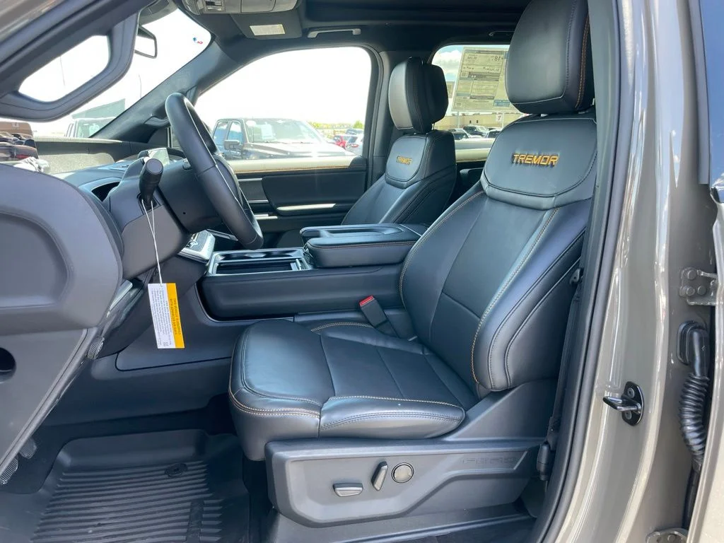 New 2026 Ford Expedition - photo 7