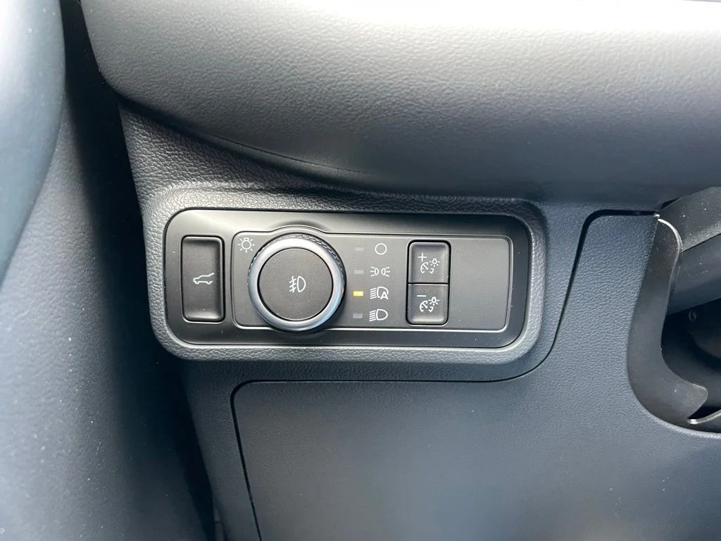 Used 2026 Ford Explorer - photo 52
