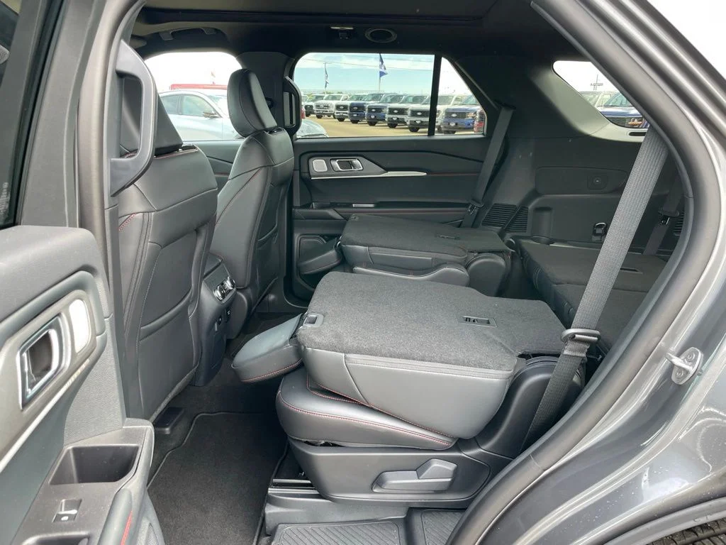 Used 2026 Ford Explorer - photo 58