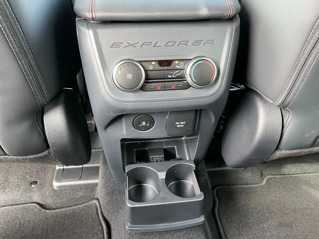 Used 2026 Ford Explorer - photo 59